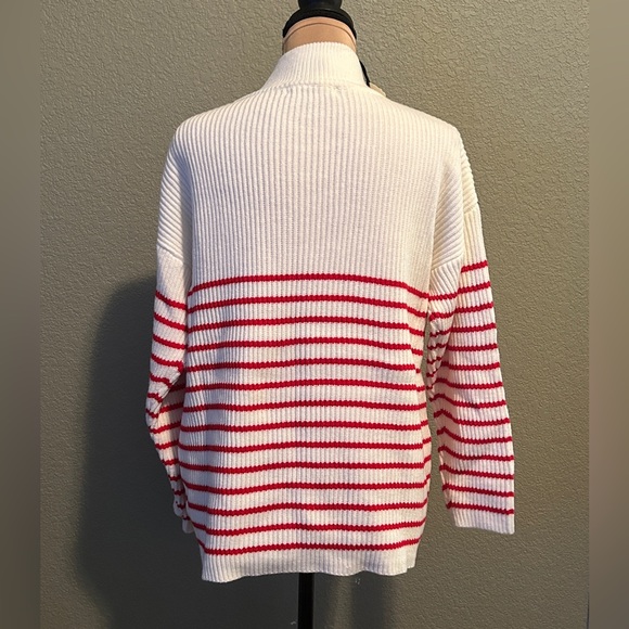 Vine & Love NWT Red White Striped Half Zip Sweater M - Picture 4 of 8